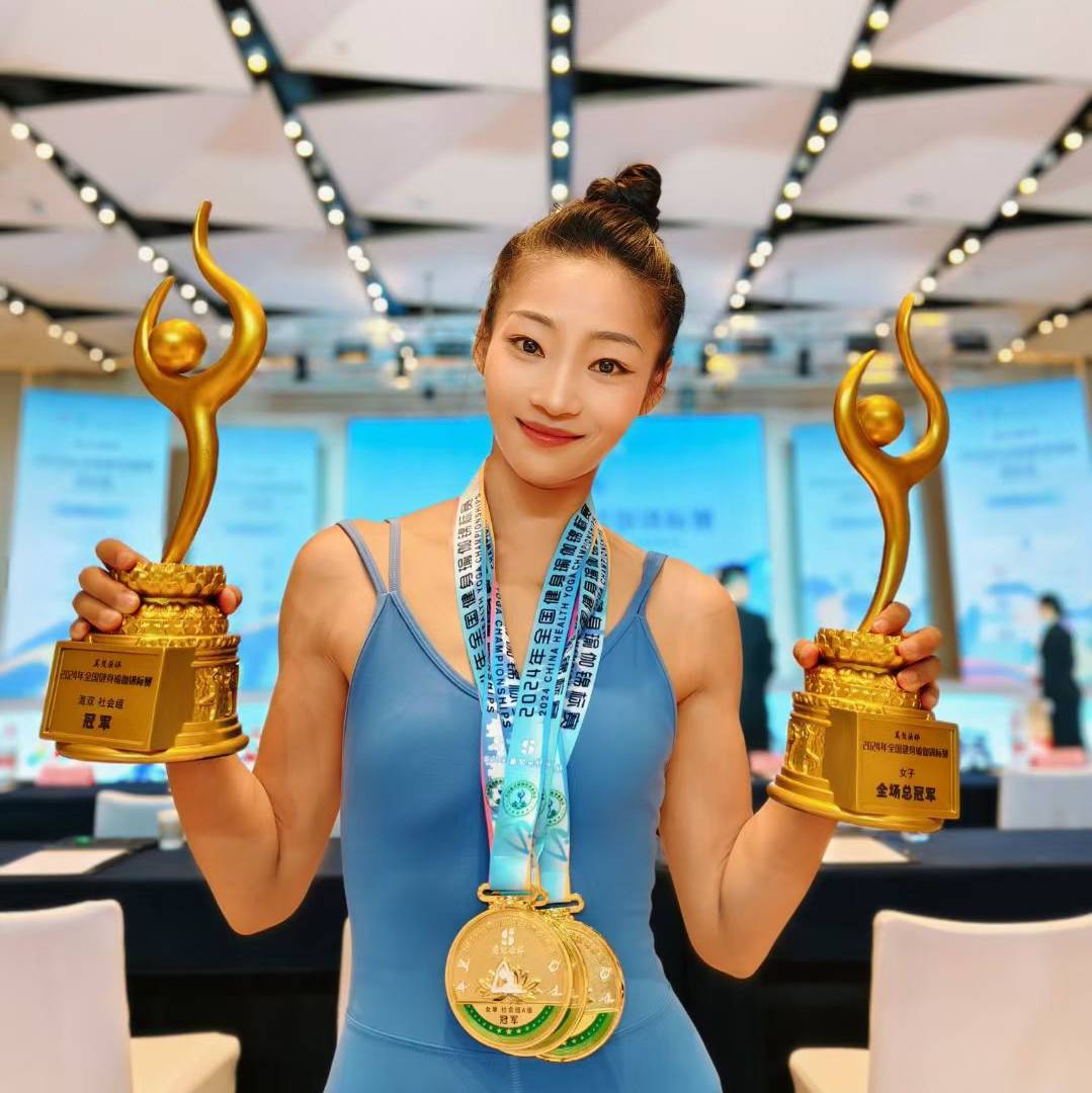 一栗小米瑜伽-Yoga李思霖