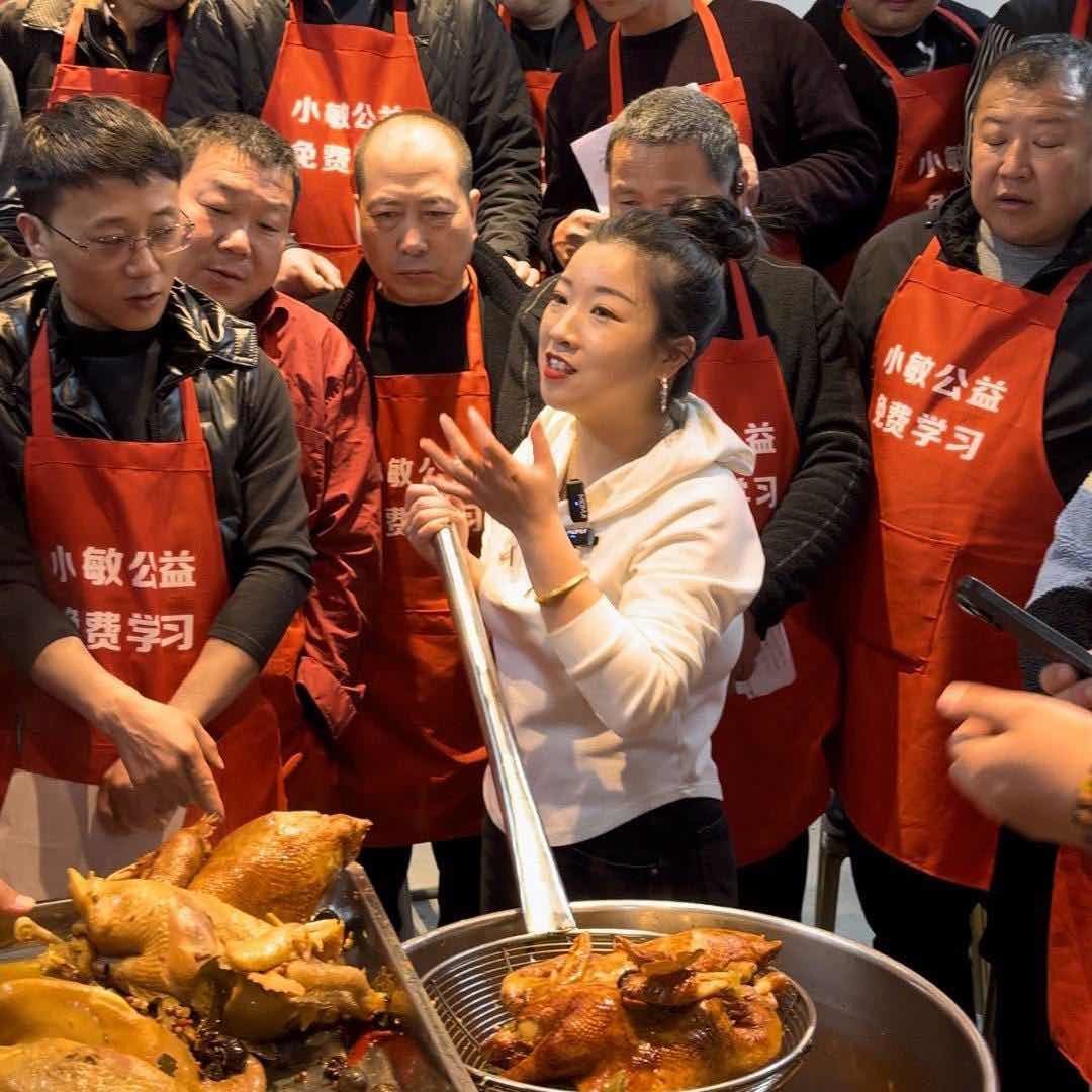 小敏卤味摆摊日记