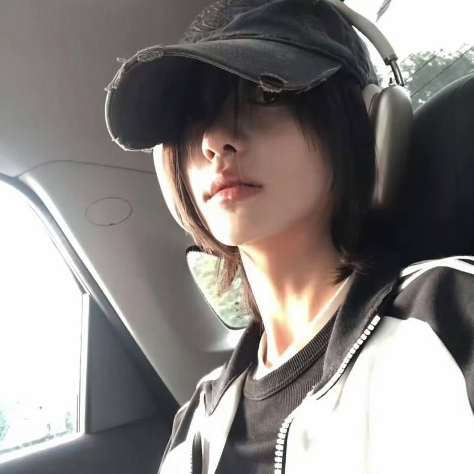 视频号黑马榜舞蹈排行榜第6名undefined,飙升值92.4,新榜指数721.6,新增作品数9,总推荐数1万+,平均推荐数1810,最高推荐数1万+
