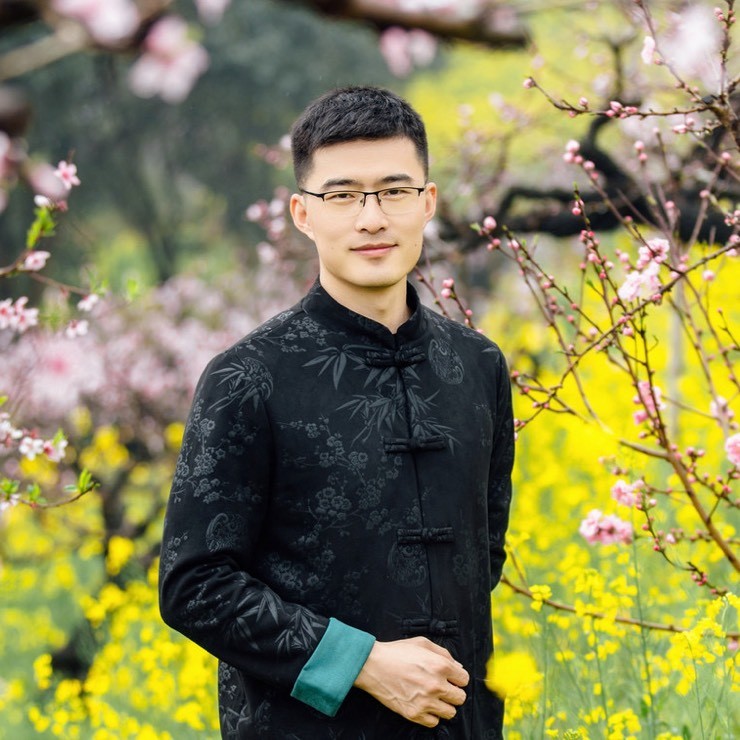 李佳+