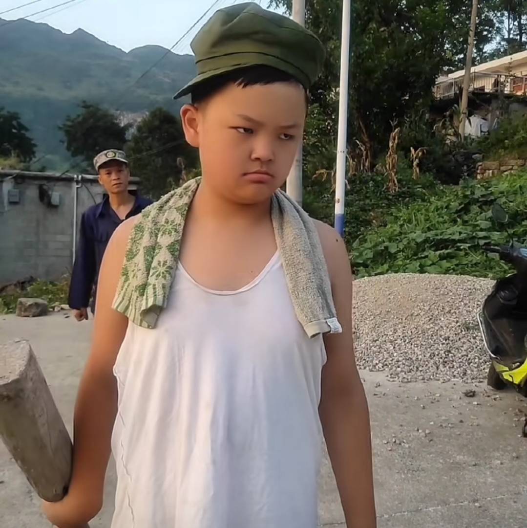单亲父子短视频