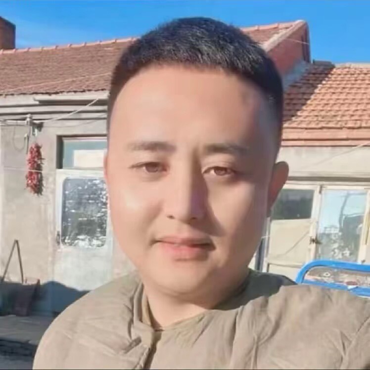 东北胖小子一家人