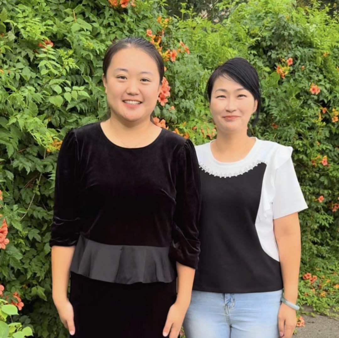 乡村晶晶妯娌俩