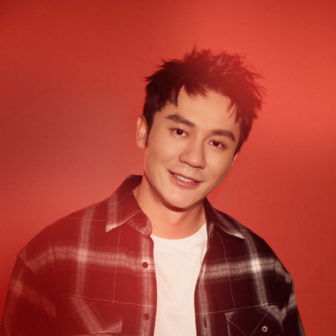 李晨