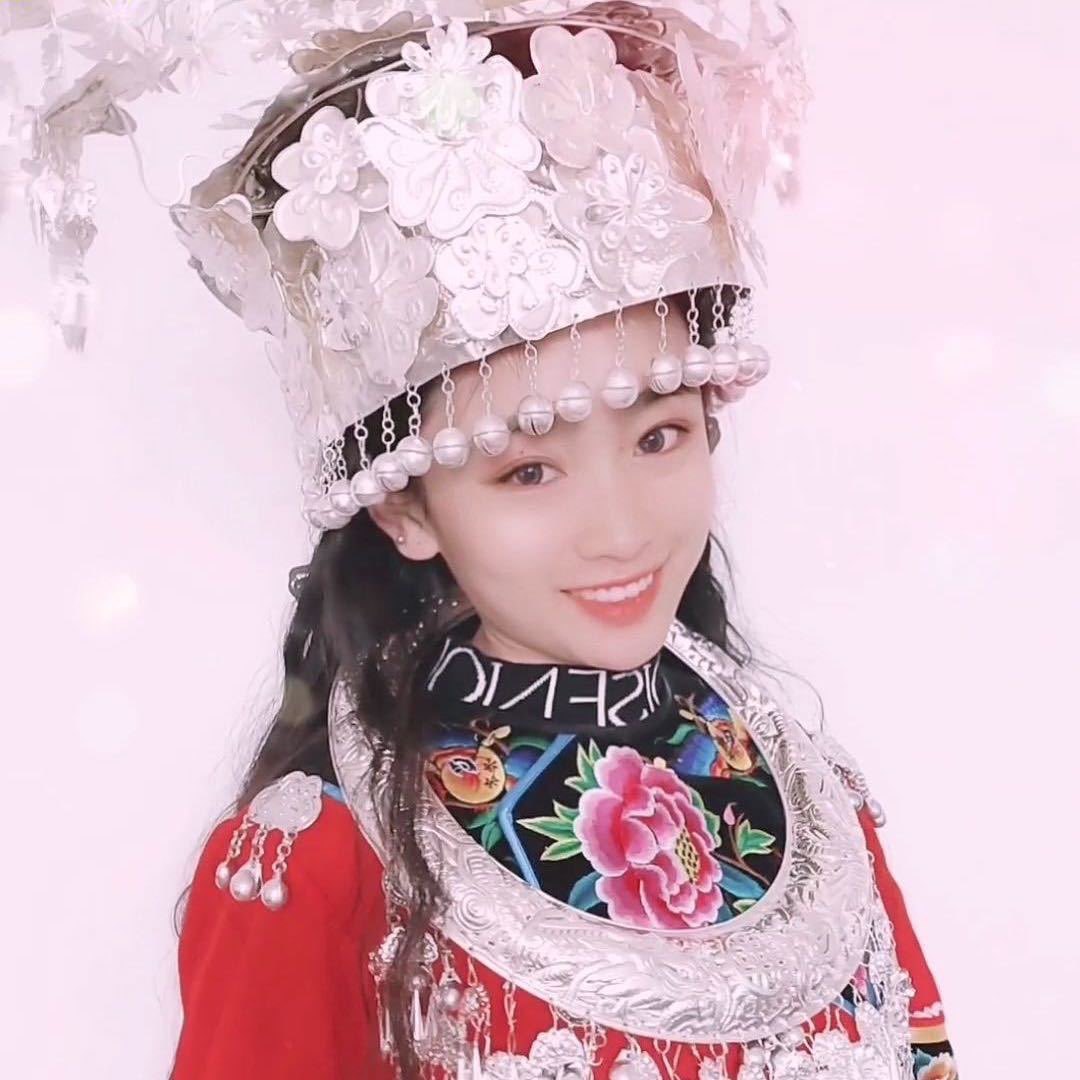 百变小辣椒湘西苗族
