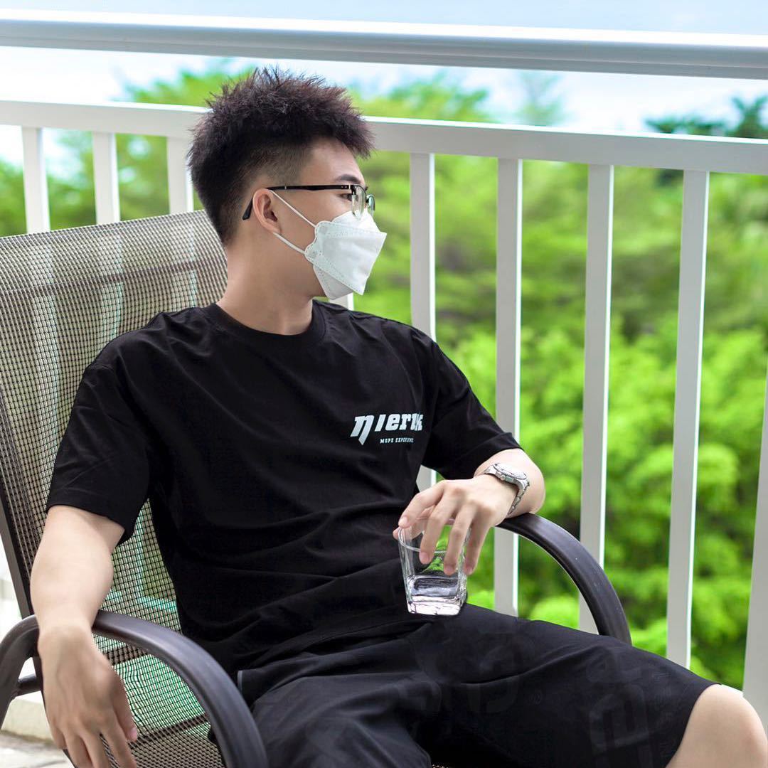 三亚子于