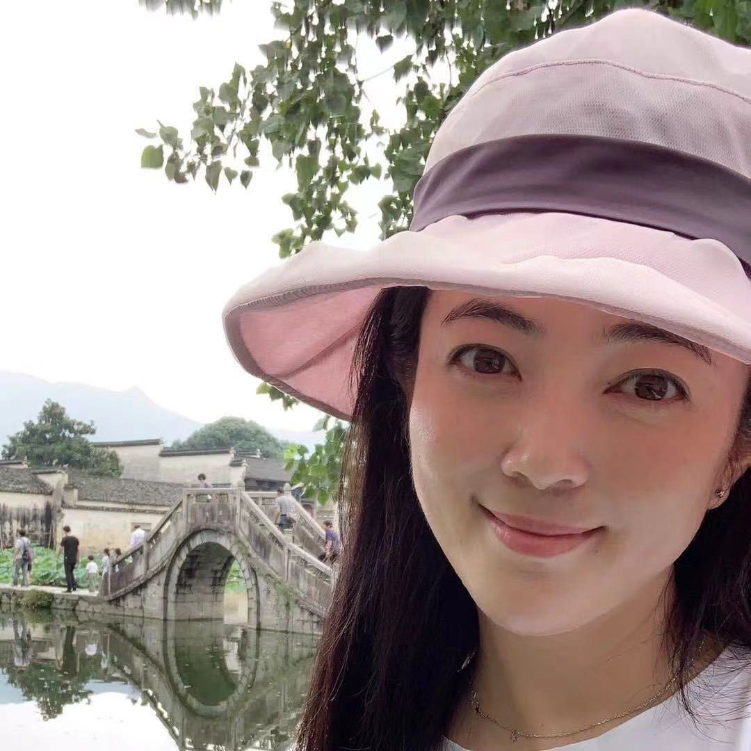 黄山婷婷