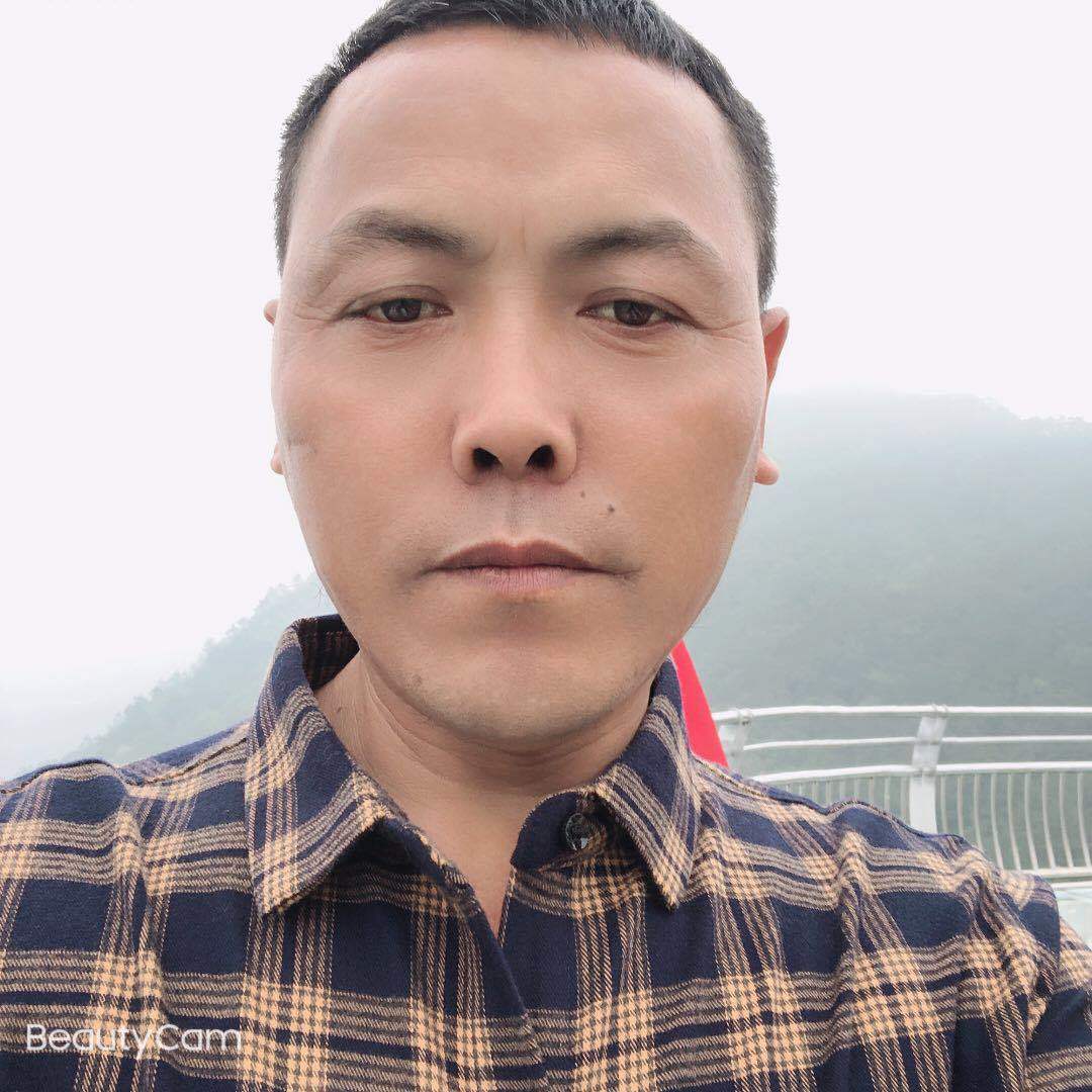 视频号三农排行榜第24名undefined,新榜指数716.6,新增作品数1,总推荐数3827,平均推荐数3827,最高推荐数3827