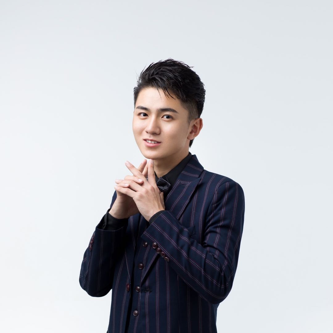 主持人王凯