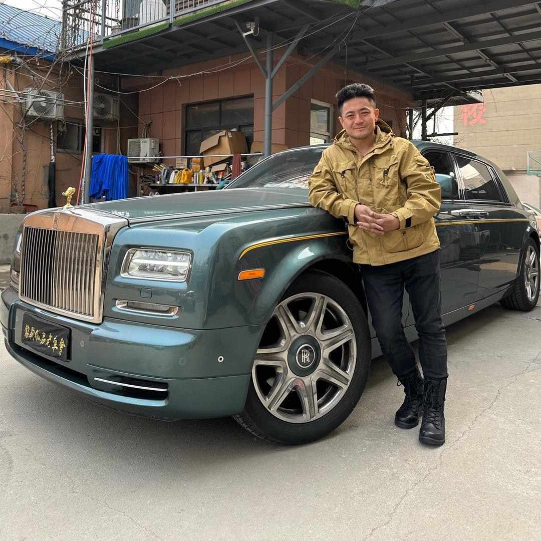 卜哥中古情怀车房