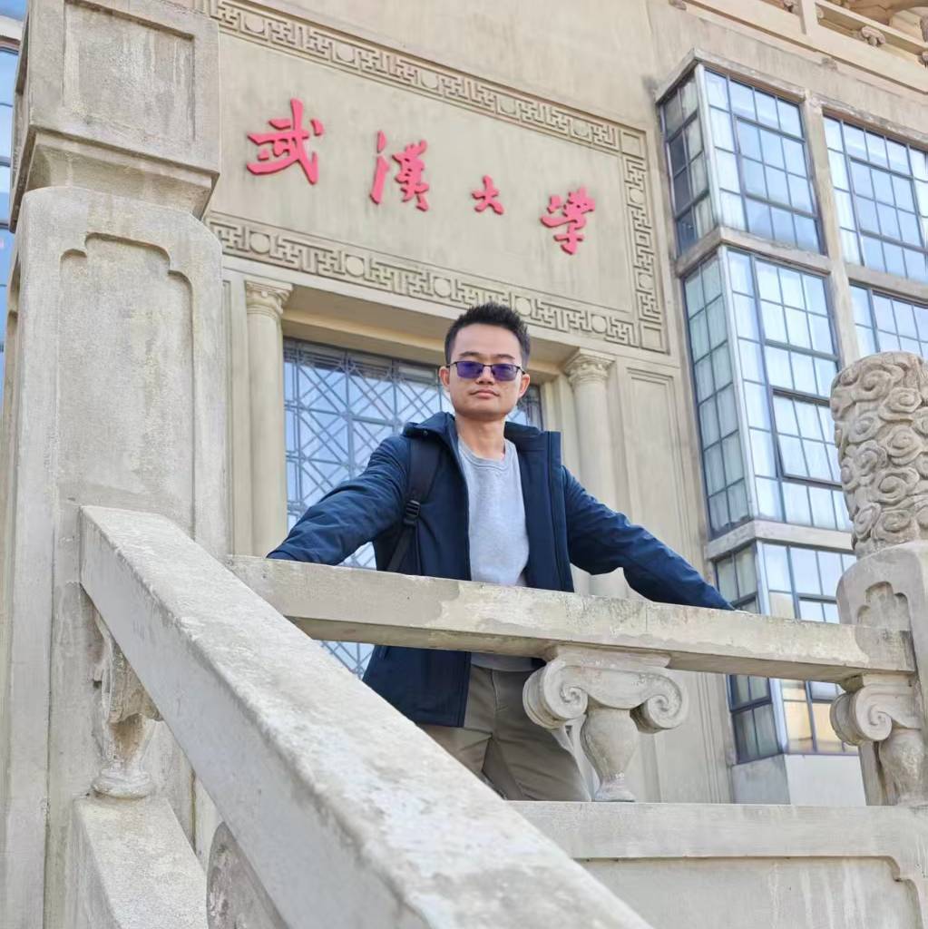 小爱数码解说员