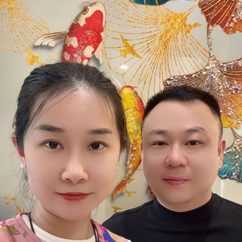 丁总夫妇的朝九晚五