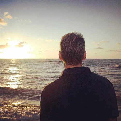 你就叫我小王吧