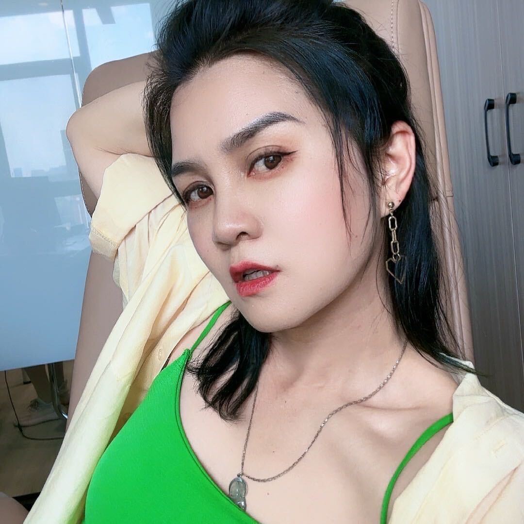 村里小芳862