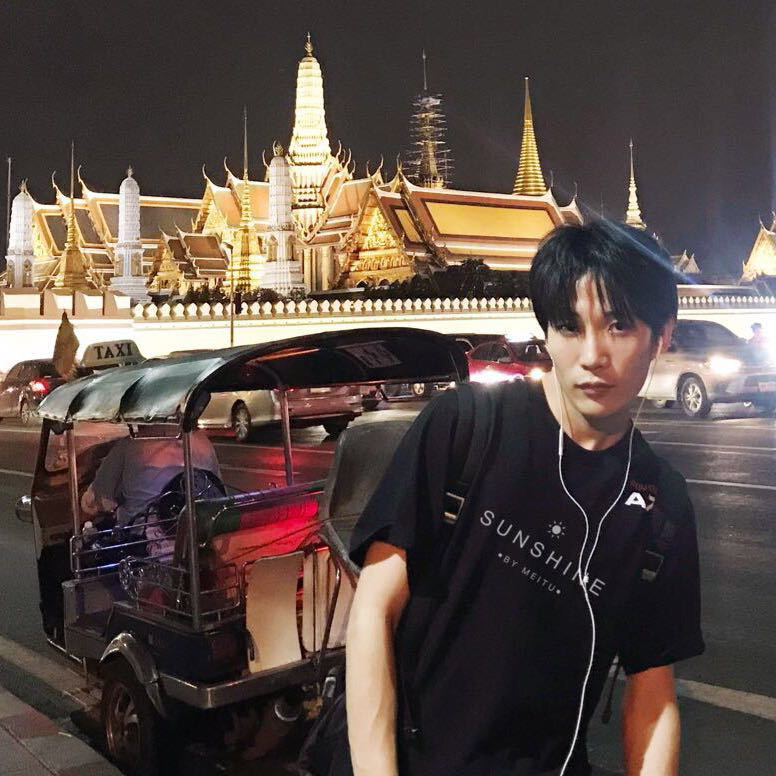 化妆师张宇