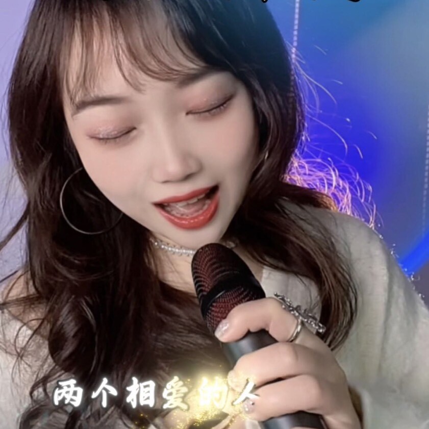菜菜28555