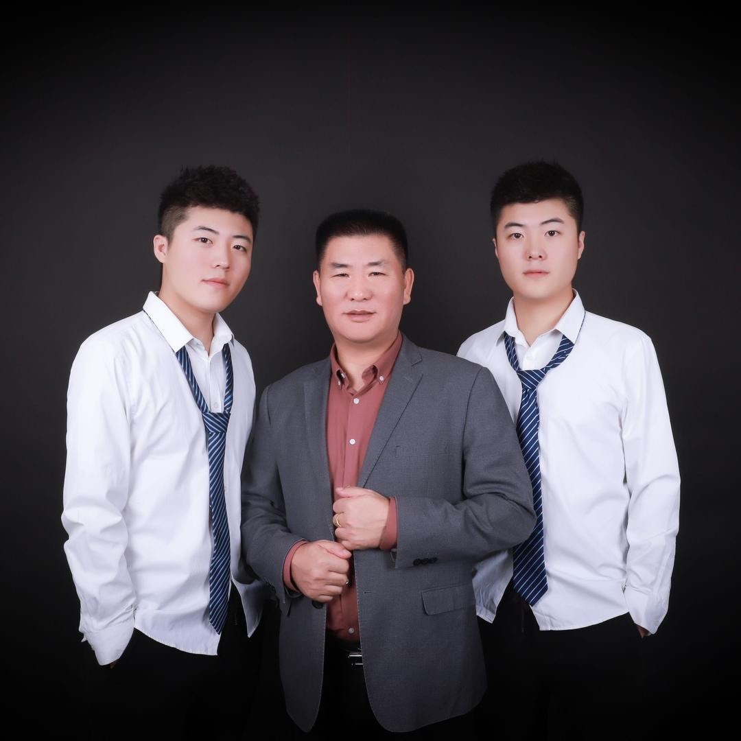 双胞胎小杨哥