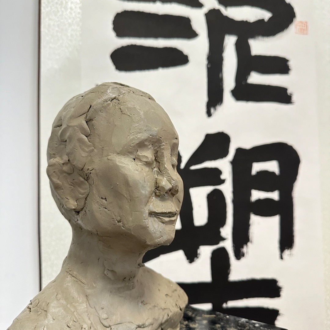 非遗泥塑小师妹