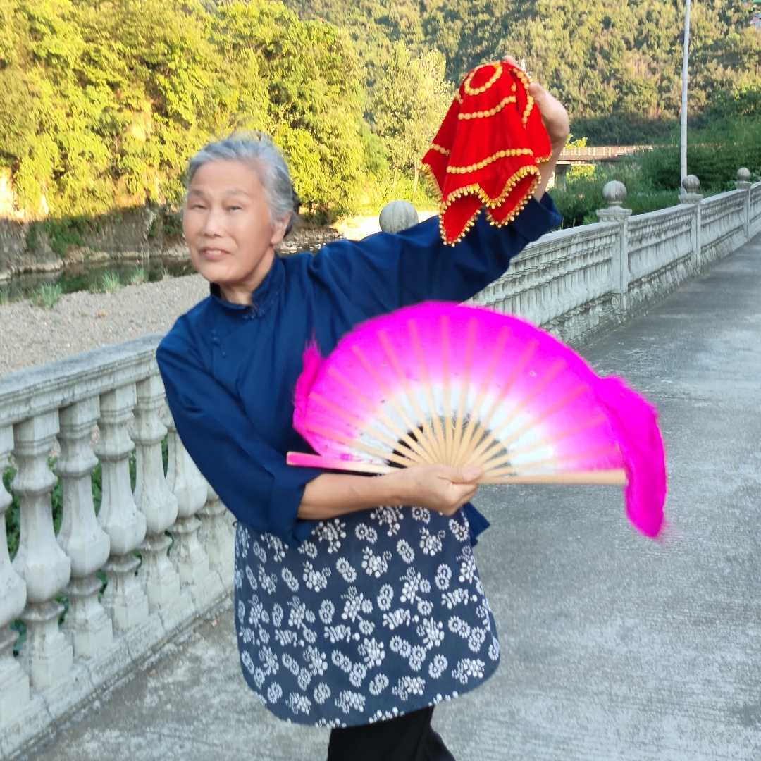 爱运动的老太婆