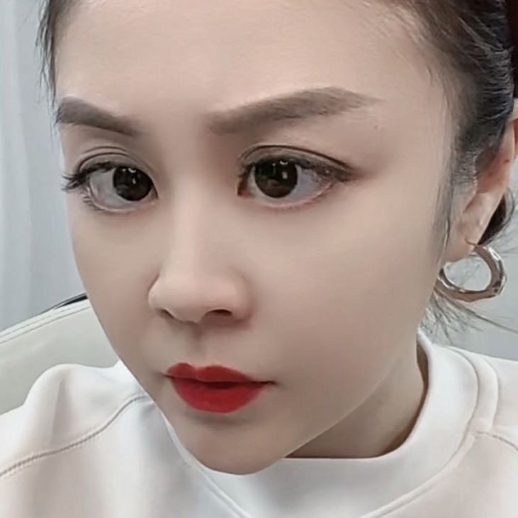 逗眼儿妹吖