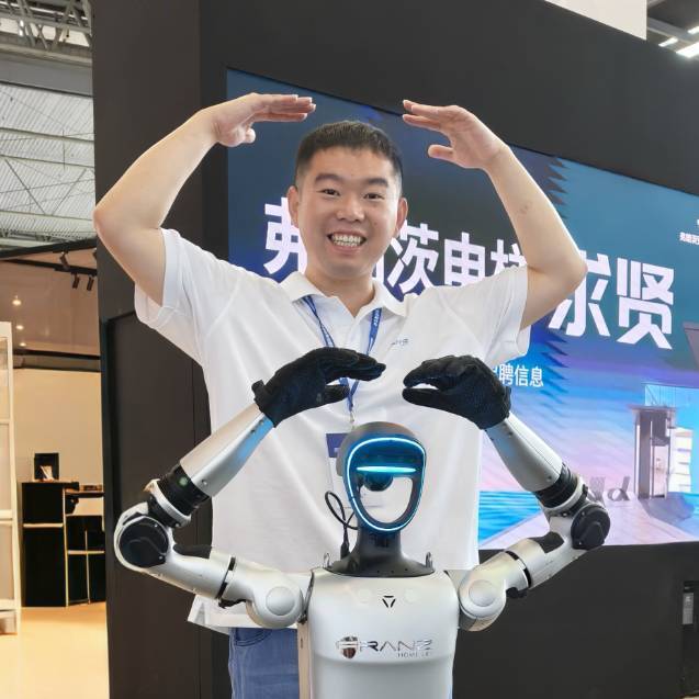 张苹果博士DoctorApple