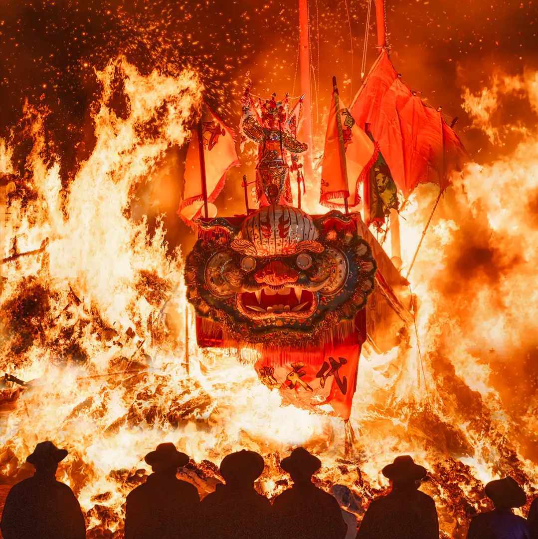 冲上云霄瞰世界