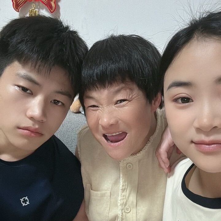 坚强妈妈久姐小号