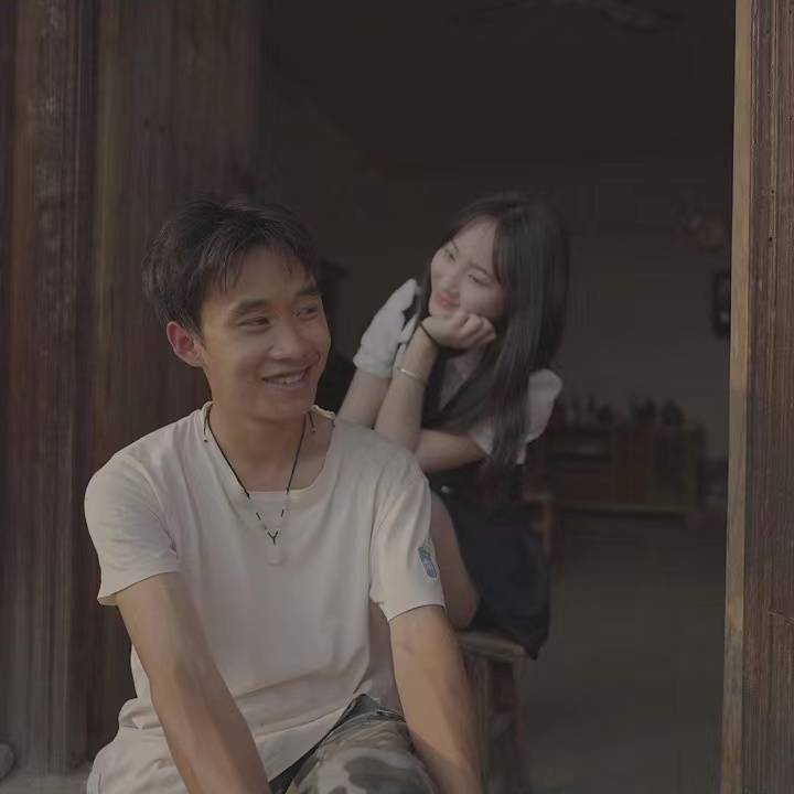村晓阿锐