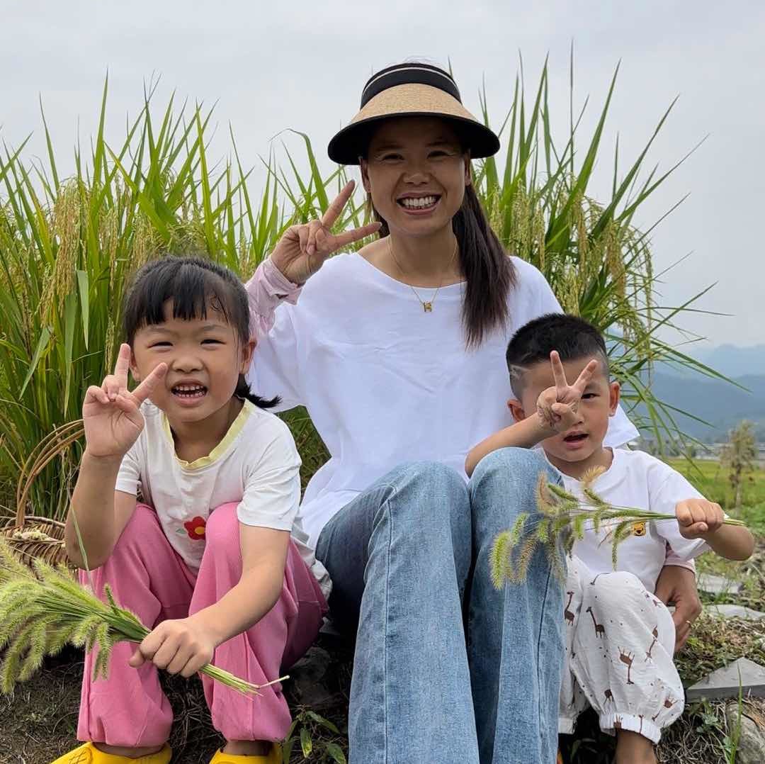 来自贵州农村丽姐