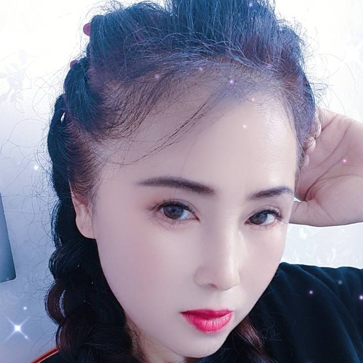 心雨淡笑不语