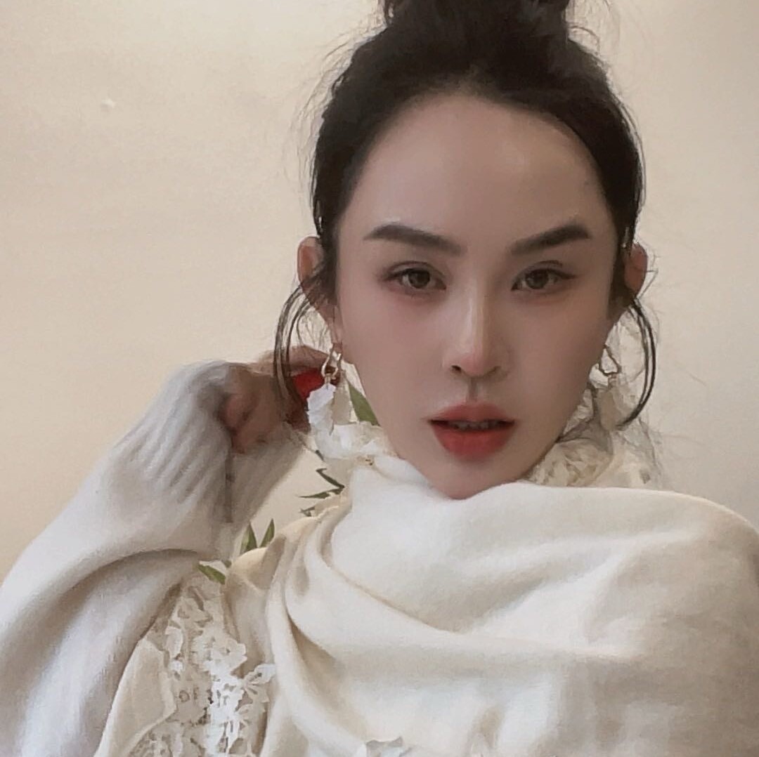 婉娜仪式感穿搭