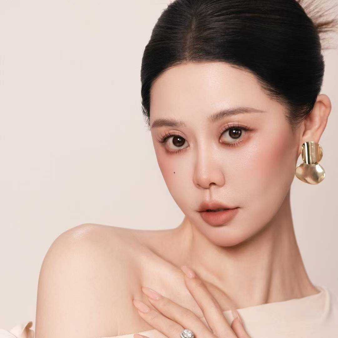 陆倾淼