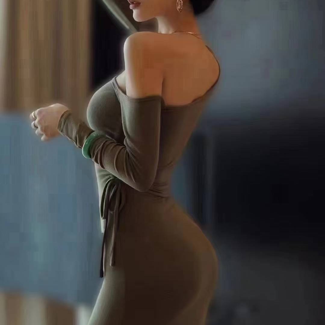 婷曼逸塑身内衣路璐