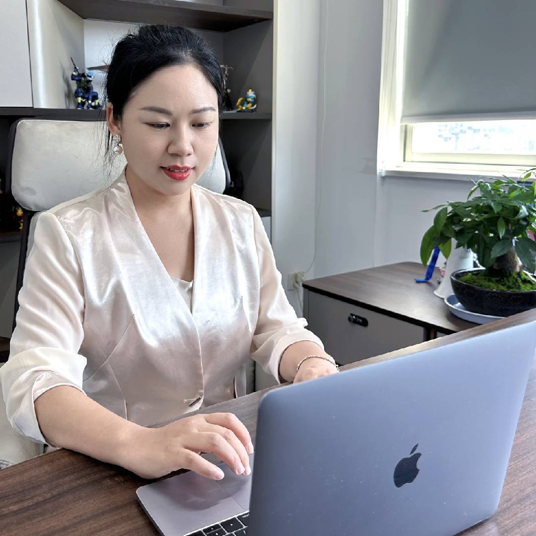 小陈妈带孩子上学
