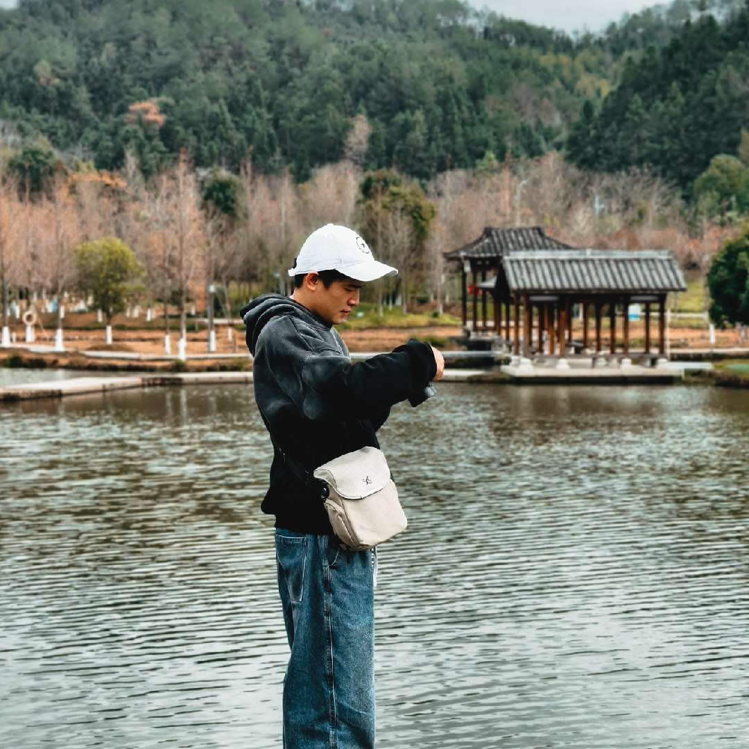 阿凯爱拍照