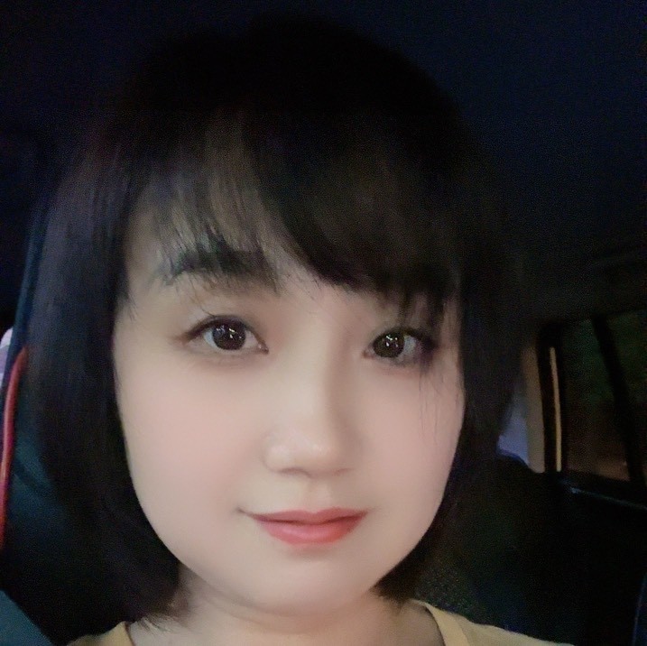 安娜和安妮的橱窗