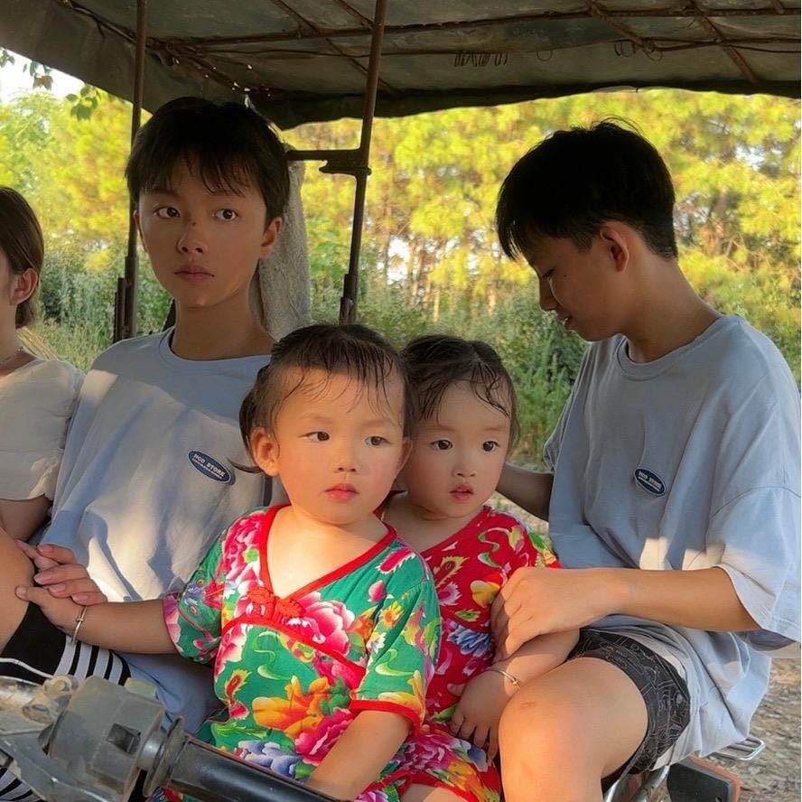 燕子双胎麻麻