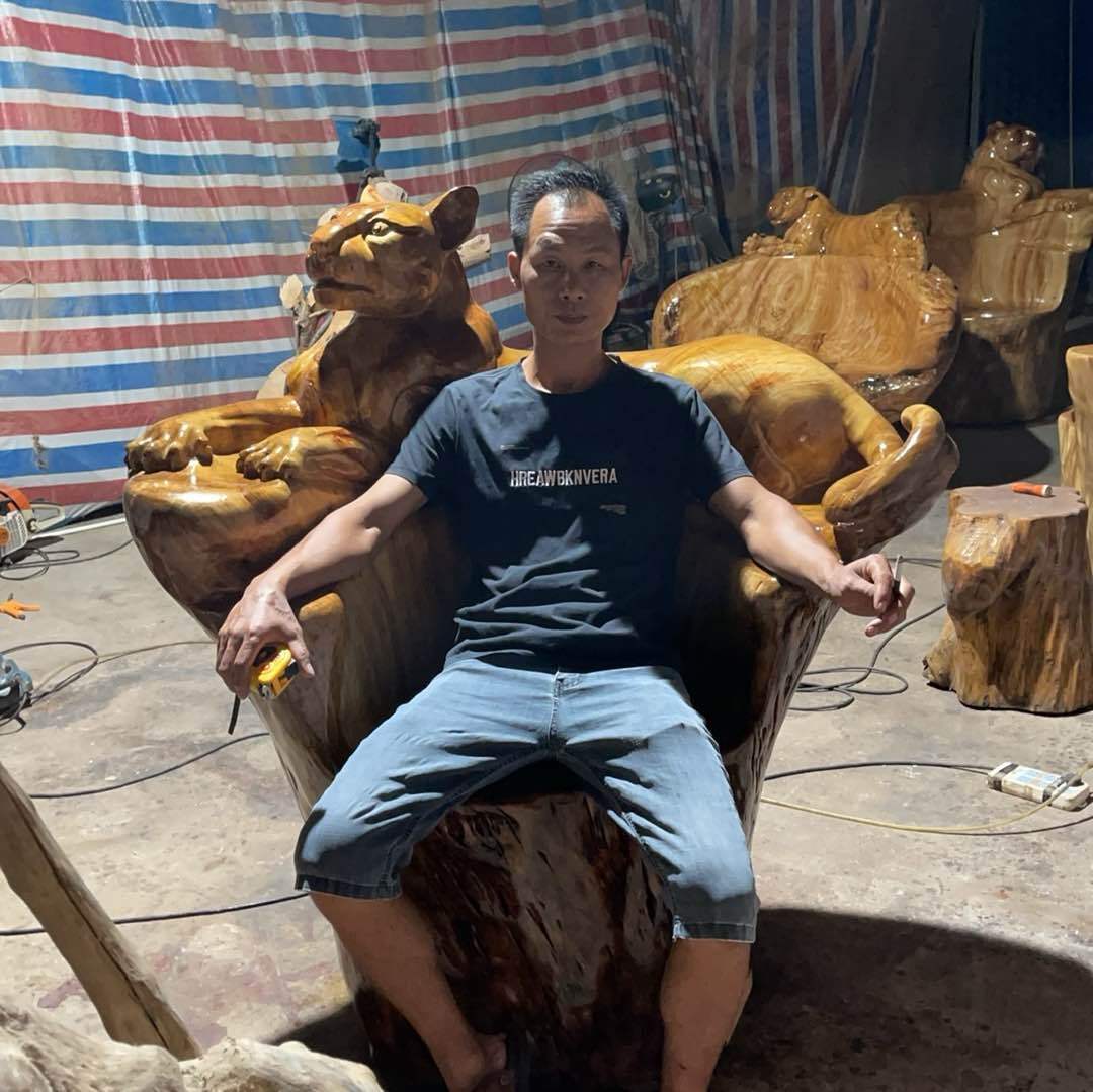 小刚哥根雕工作室