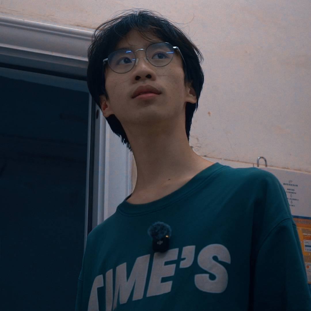 我在江传拍抽象