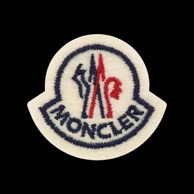 Moncler盟可睐