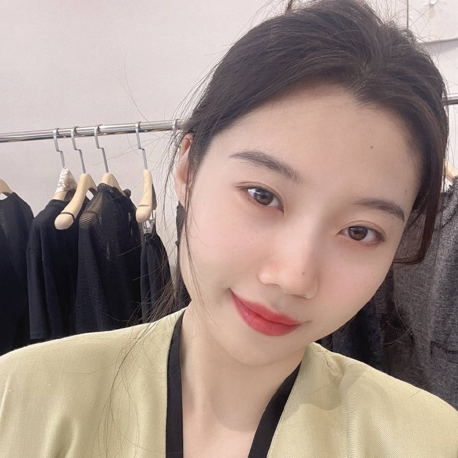 AAJ-UUS???? 1F66小雪