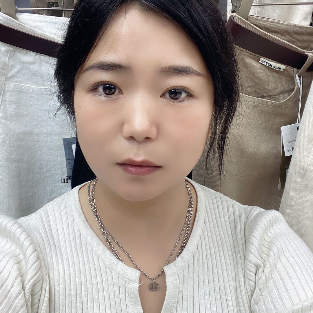 A，亿·优品??南城一楼C216档 1 档口微信二维码及货源实拍