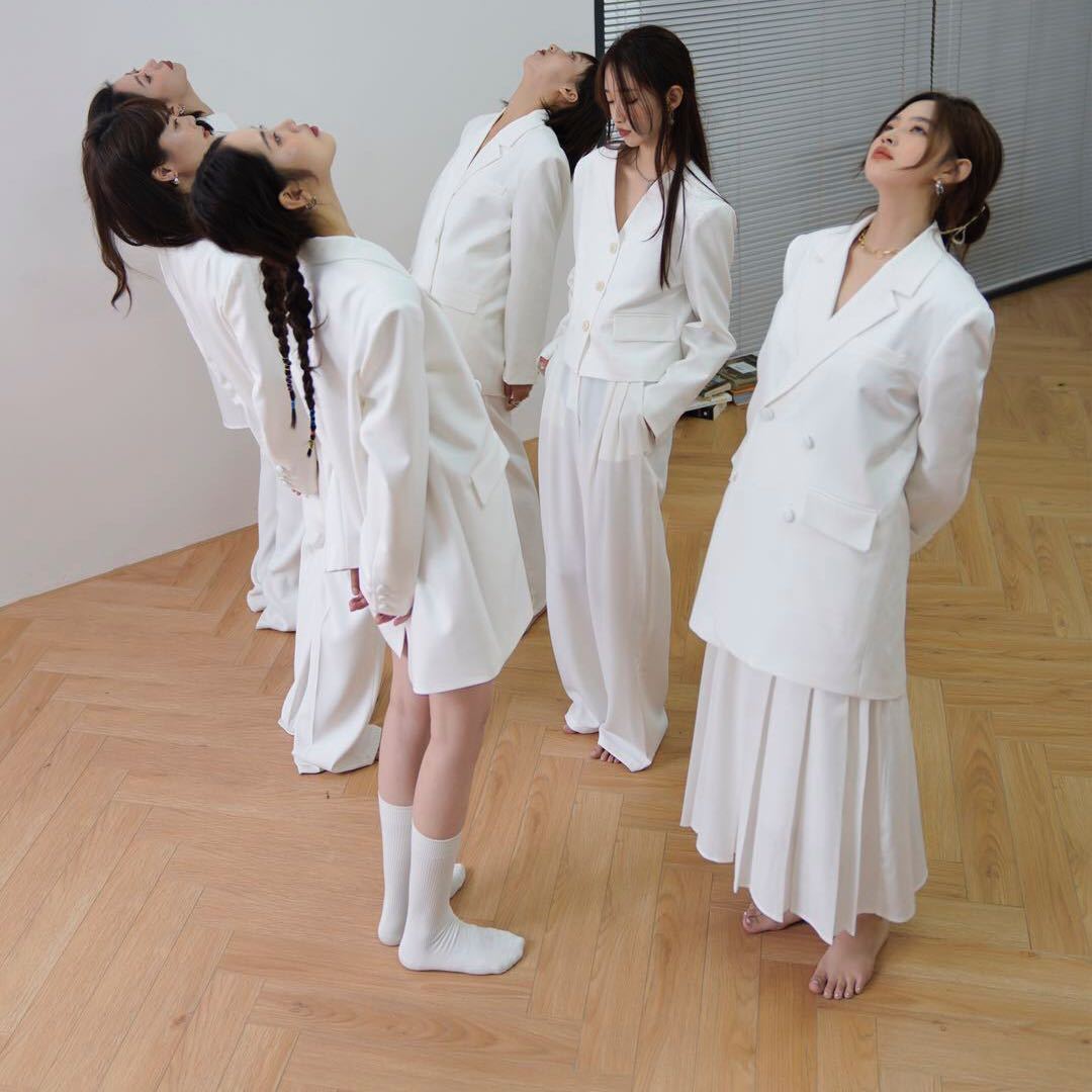 ONI STUDIO 欧尼 A653 十三行服装批发市场 档口微信二维码及货源实拍