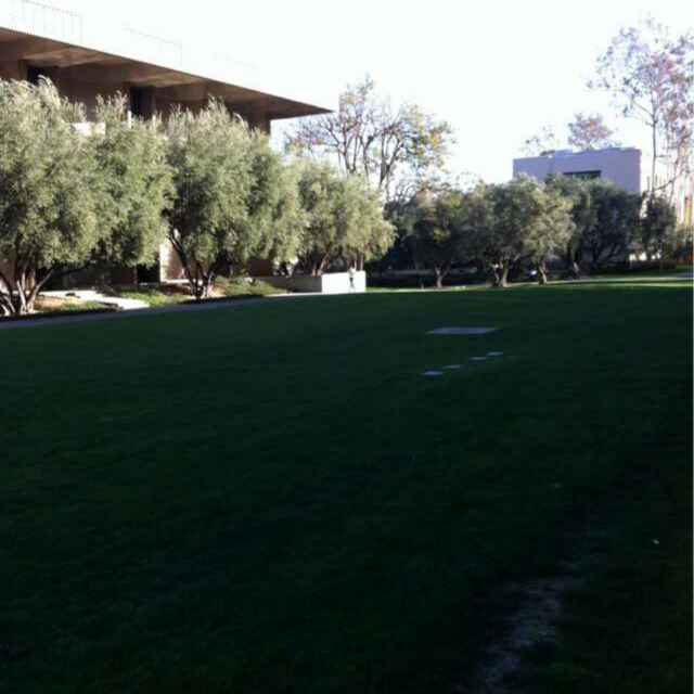 张益凡（微信不及时，有事打电话）