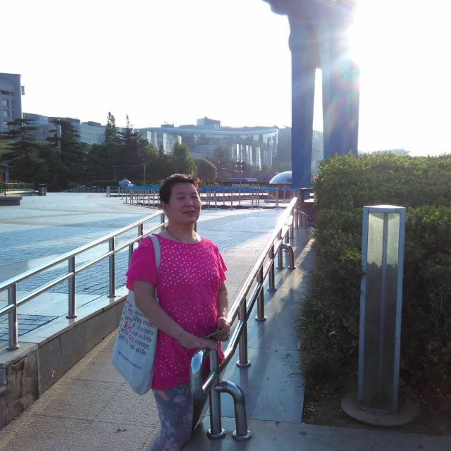靓丽轩家纺:13606410428