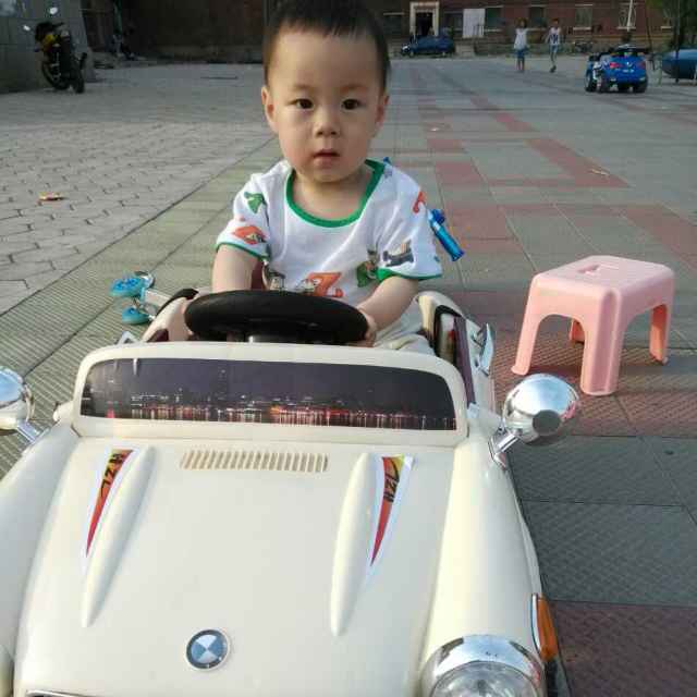 奥迪