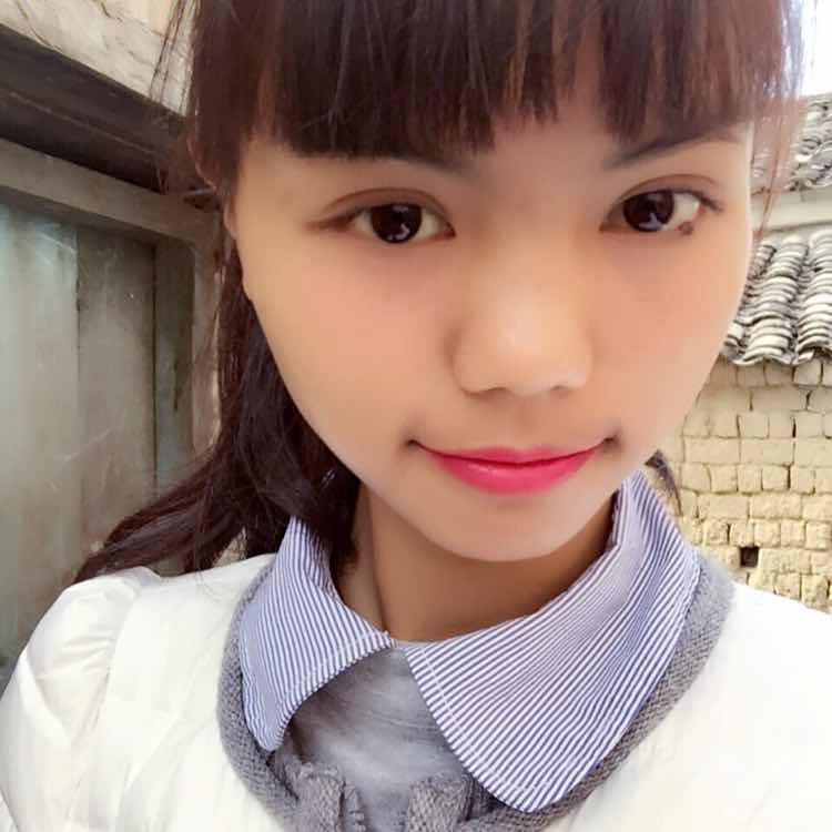 李欣