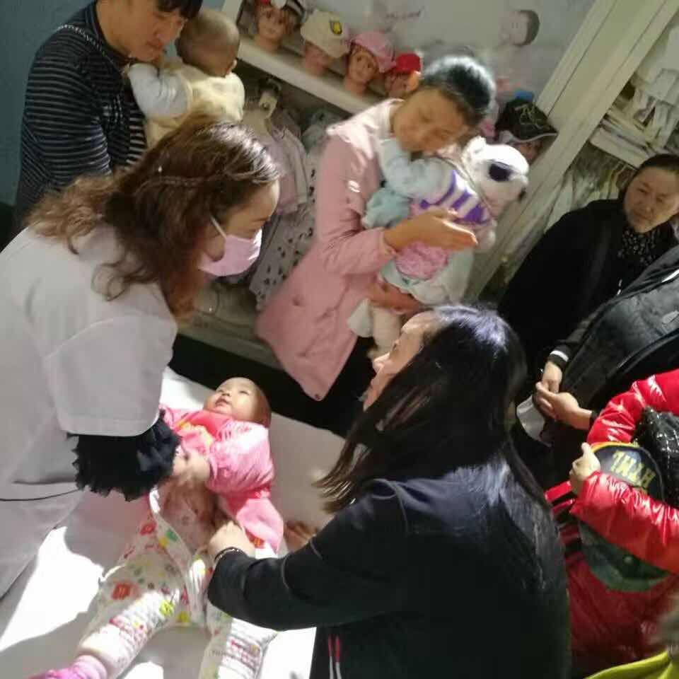 凤中的玲兰