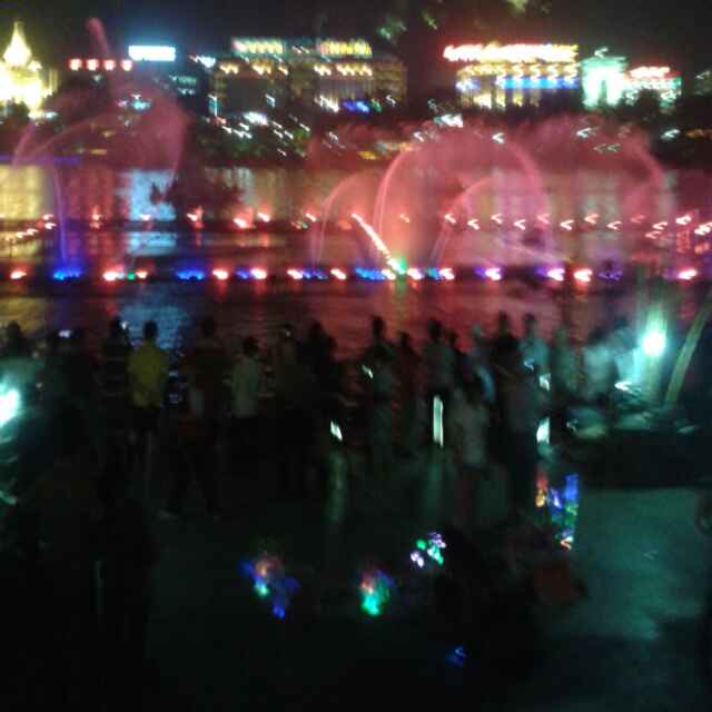 建华