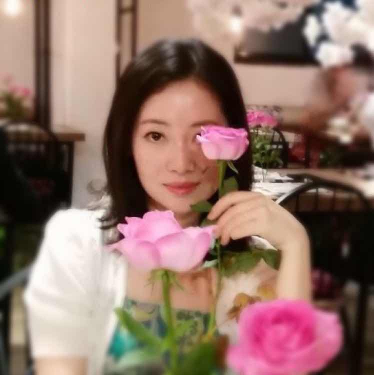 Catherine ོ倩